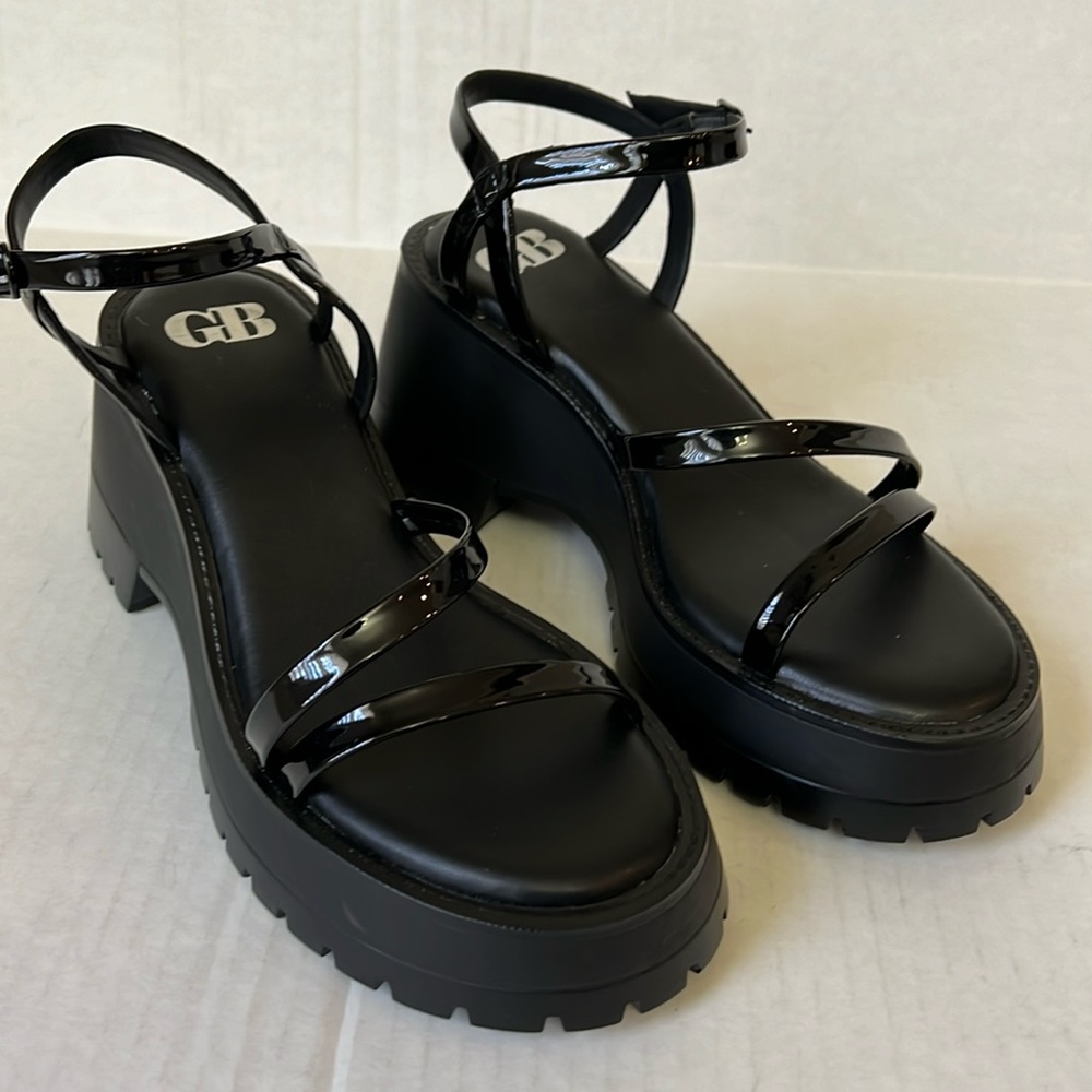 🆕 GB Platform Sandal in Black